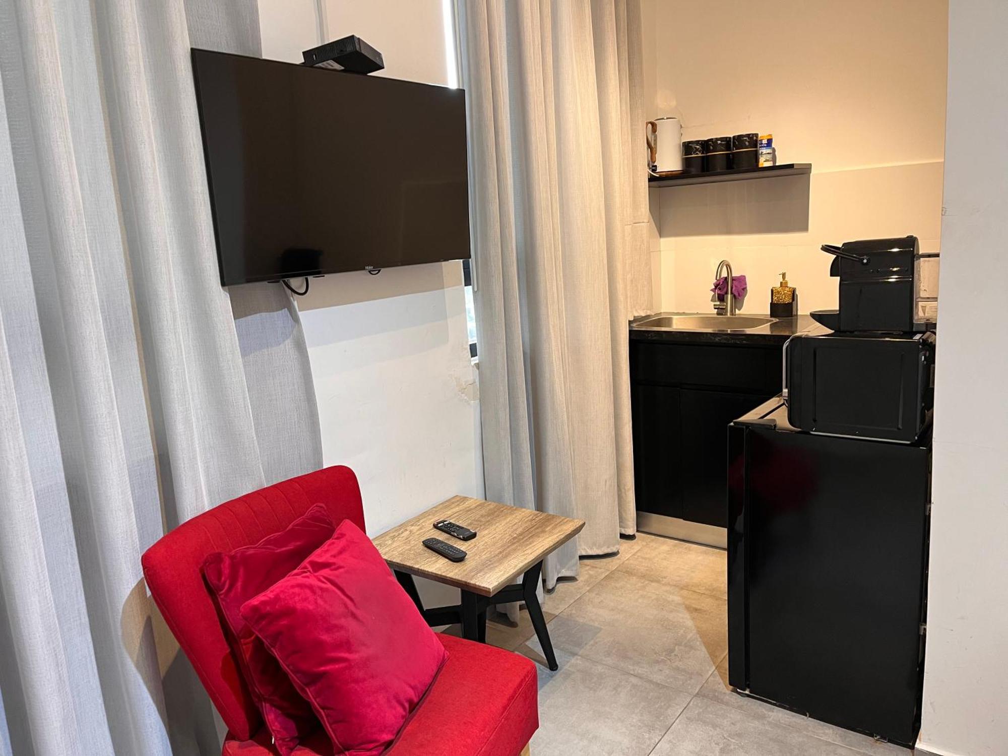 Yona 8 Bed & Breakfast Tel Aviv Bilik gambar