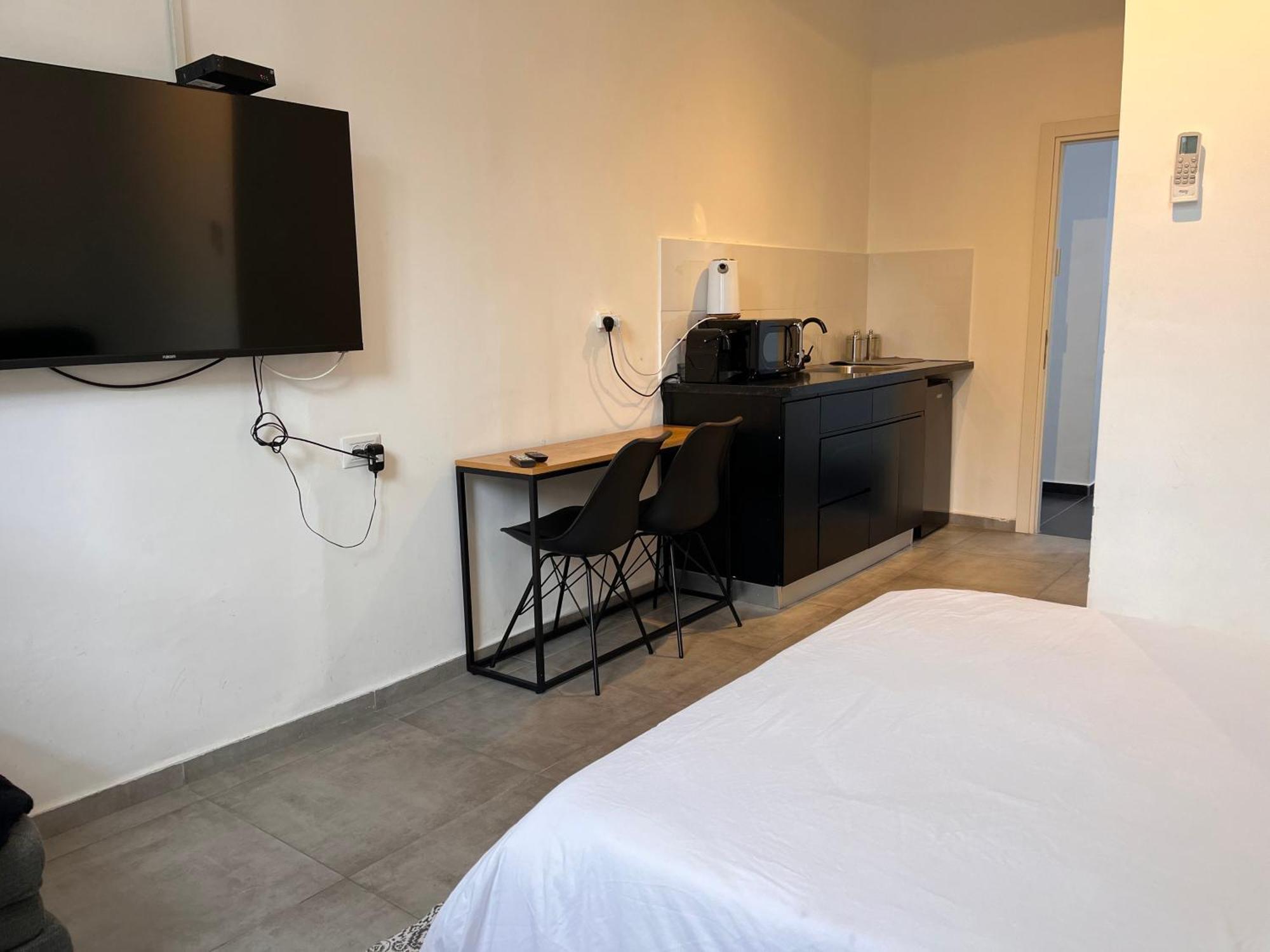Yona 8 Bed & Breakfast Tel Aviv Bilik gambar