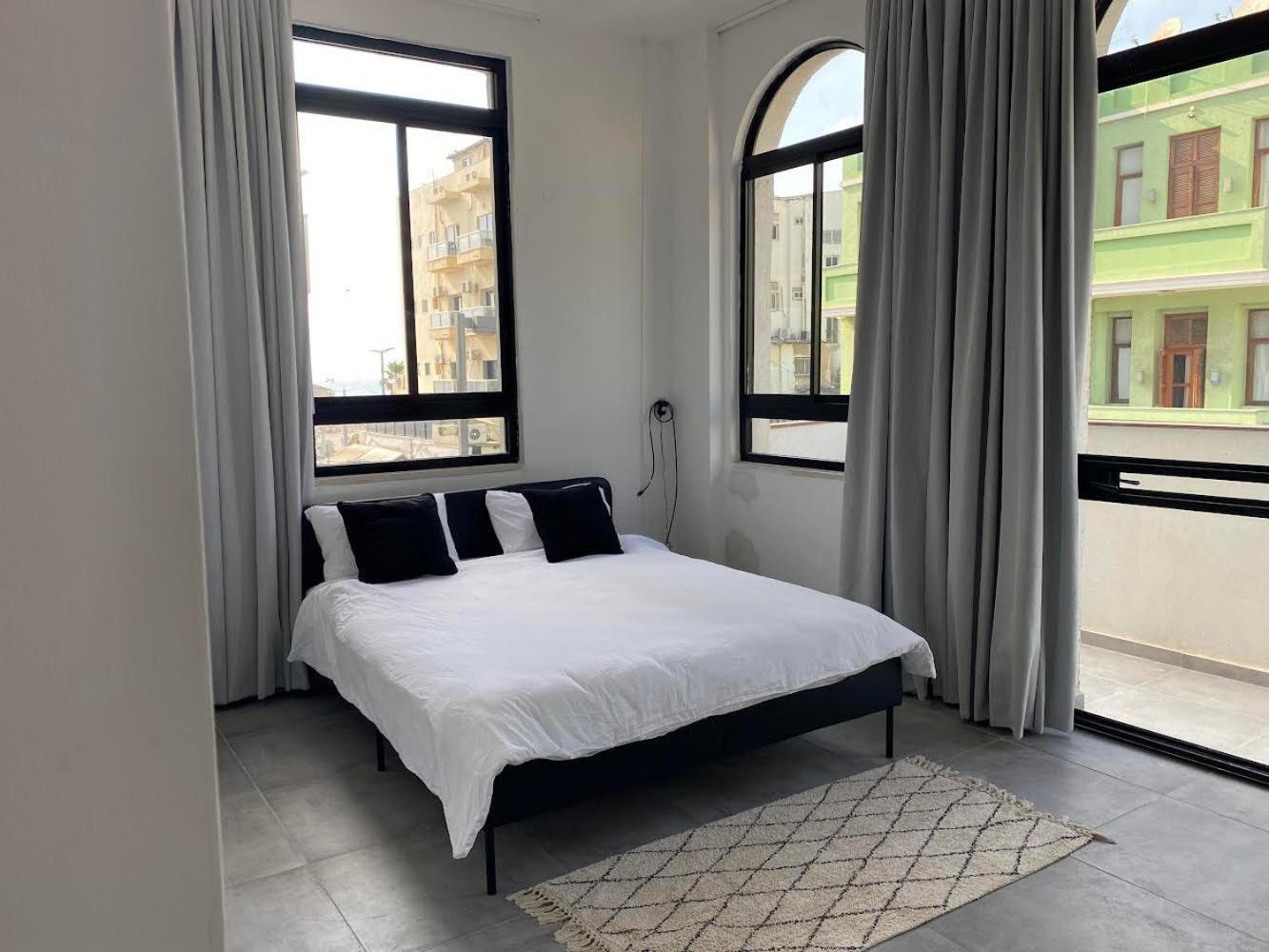 Yona 8 Bed & Breakfast Tel Aviv Bilik gambar