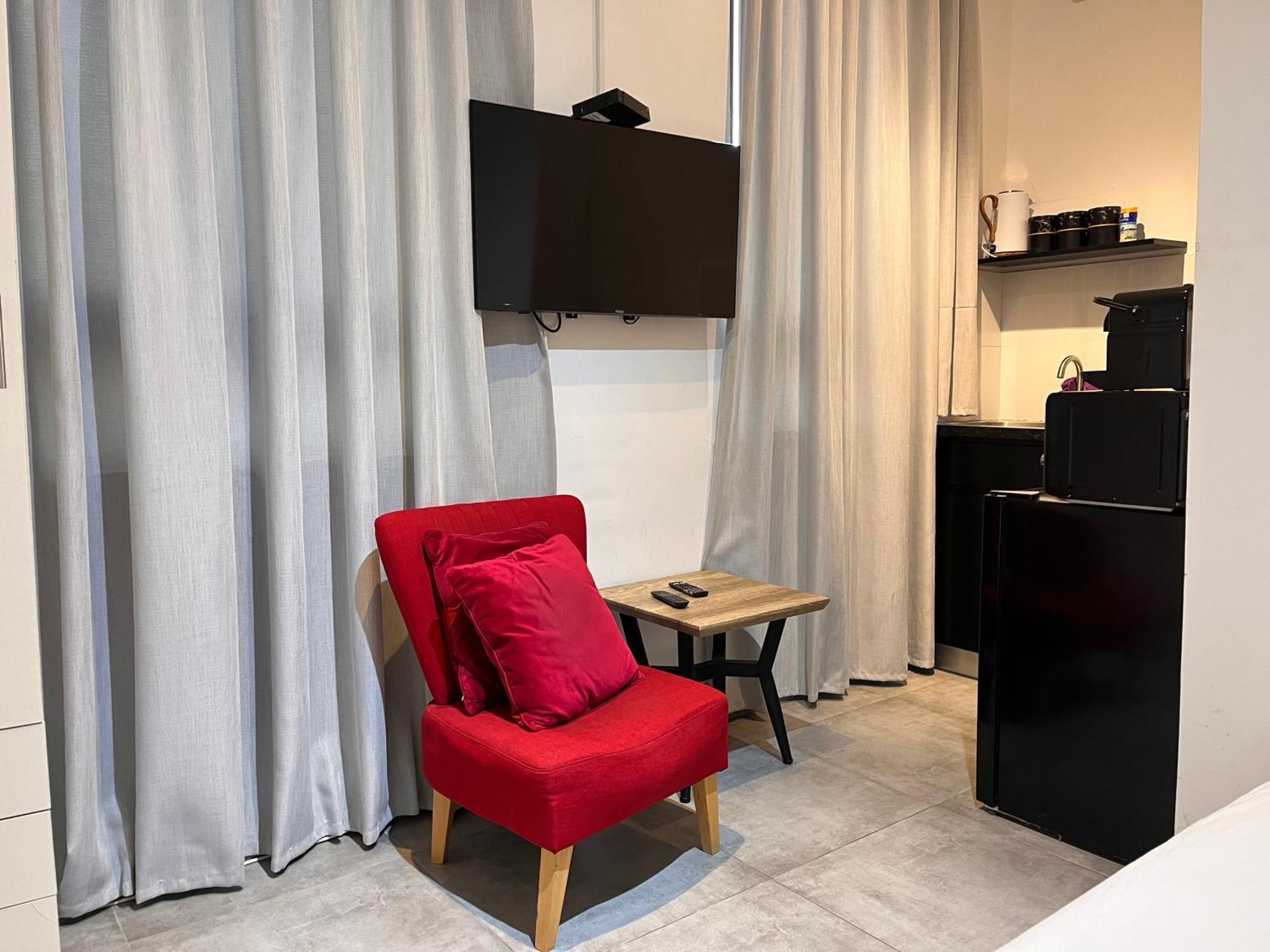 Yona 8 Bed & Breakfast Tel Aviv Bilik gambar