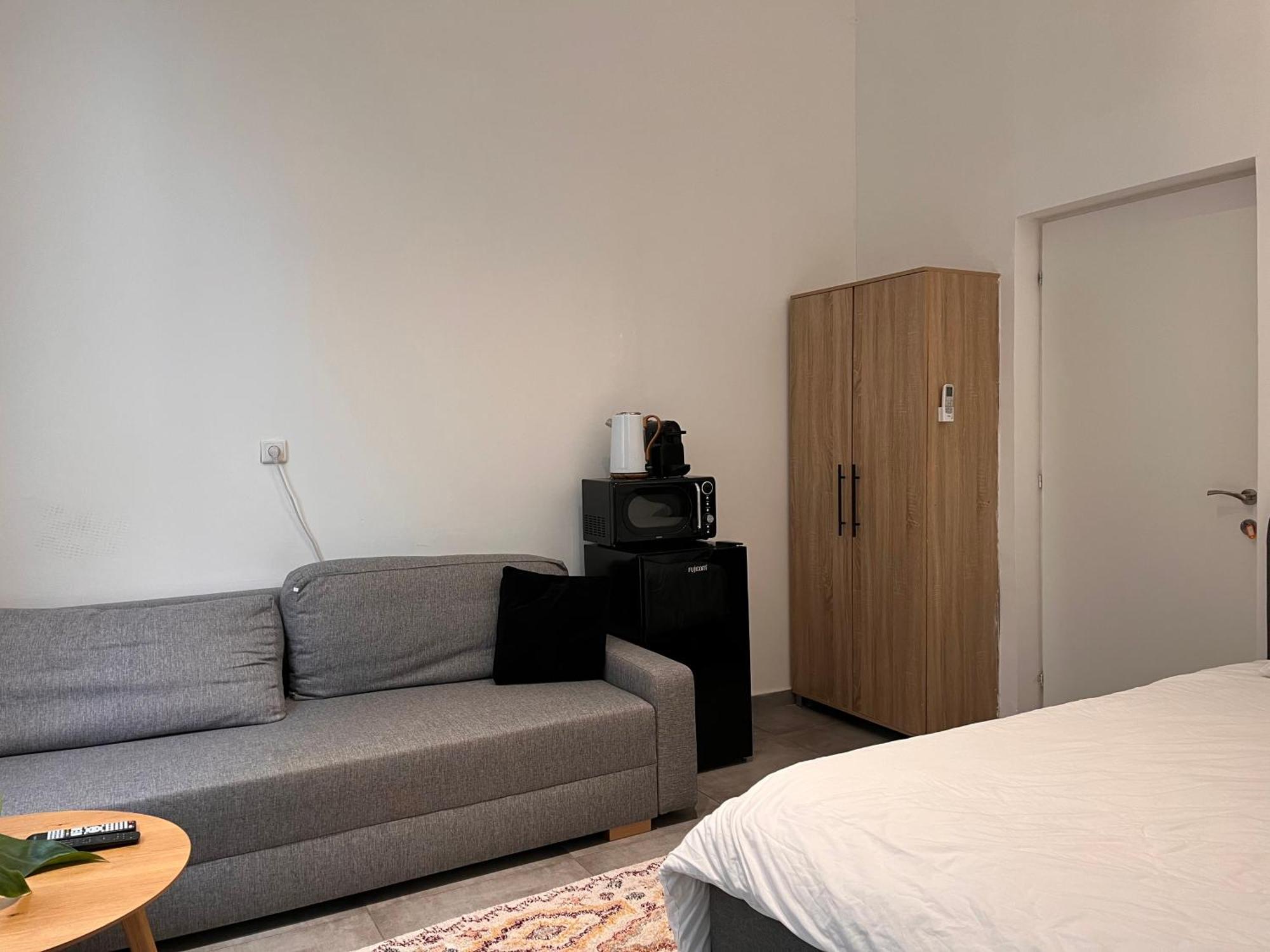 Yona 8 Bed & Breakfast Tel Aviv Bilik gambar
