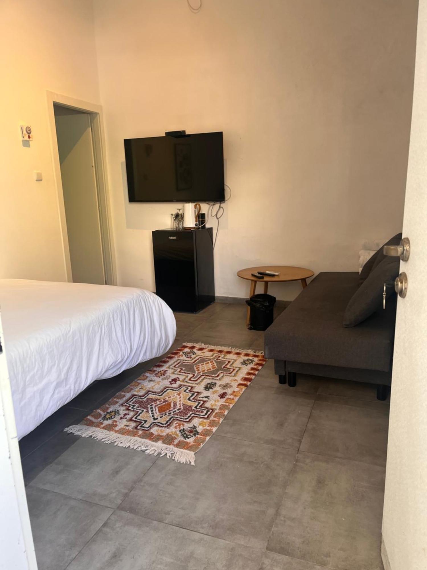 Yona 8 Bed & Breakfast Tel Aviv Bilik gambar